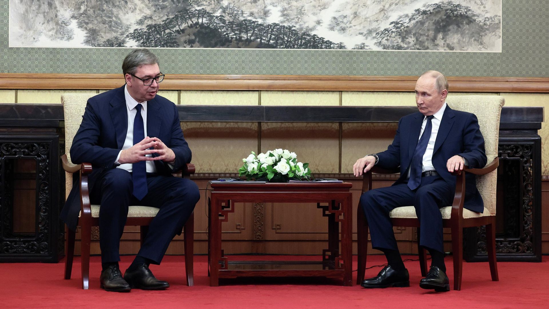 Президент РФ Владимир Путин и президент Сербии Александр Вучич Президент РФ Владимир Путин и президент Сербии Александр Вучич - РИА Новости, 1920, 03.10.2025