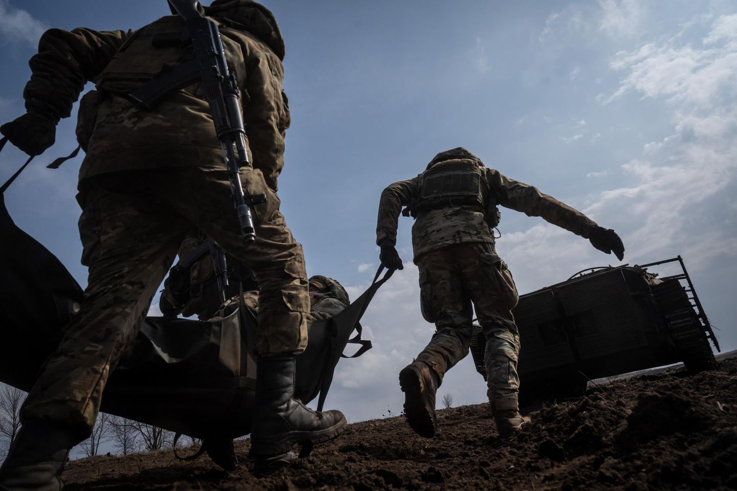 Украинские военнослужащие Украинские военнослужащие