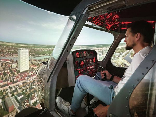 Торжок. В Музее вертолетов туристы могут полетать на тренажере-имитаторе