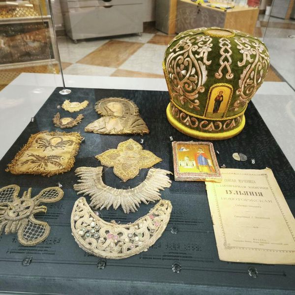 Торжок, работы мастериц-золотошвеек