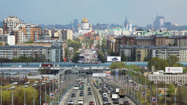 Вид на Метромост и Комсомольский проспект