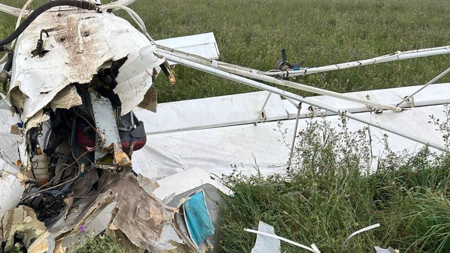 На месте крушения легкомоторного самолета неподалеку от села Зимарово в Рязанской области На месте крушения легкомоторного самолета неподалеку от села Зимарово в Рязанской области - РИА Новости, 1920, 04.09.2025