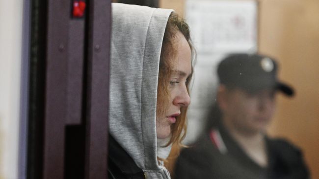 Актриса Аглая Тарасова в Домодедовском суде Московской области Актриса Аглая Тарасова в Домодедовском суде Московской области