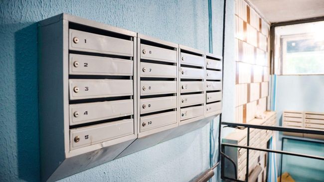Работы по обновлению подъездов проводят в подмосковных Химках