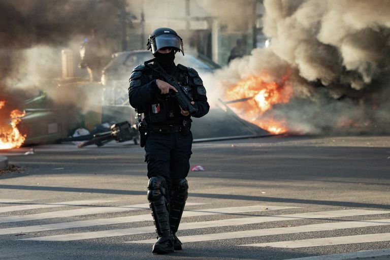 Беспорядки в Париже Беспорядки в Париже