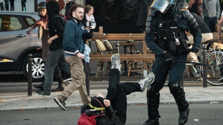 Беспорядки в Париже Беспорядки в Париже