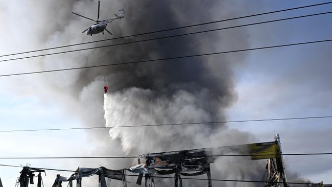 Пожар на складе логистического комплекса в поселке городского типа Некрасовский. 10 сентября 2025