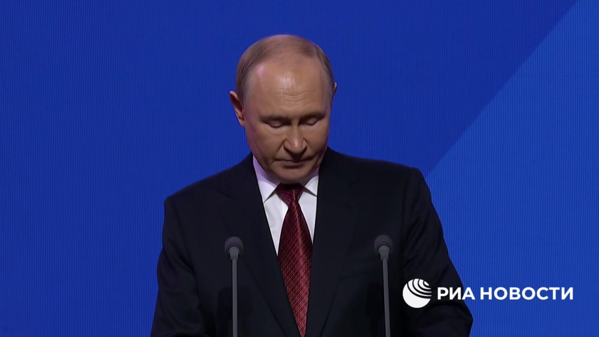 Путин: Москва занимает второе место среди крупнейших городских экономик планеты - РИА Новости, 1920, 13.09.2025