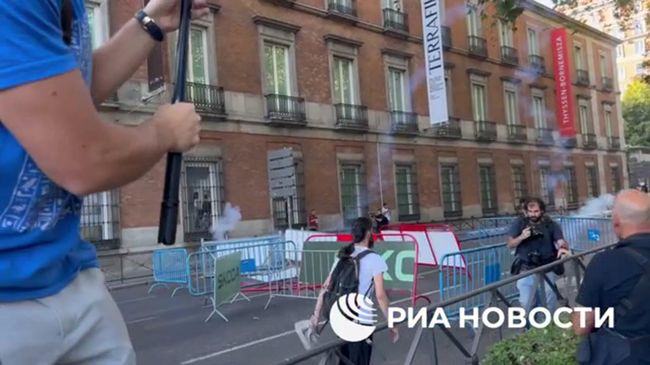 Беспорядки во время заключительного этапа велогонки Вуэльта Испании