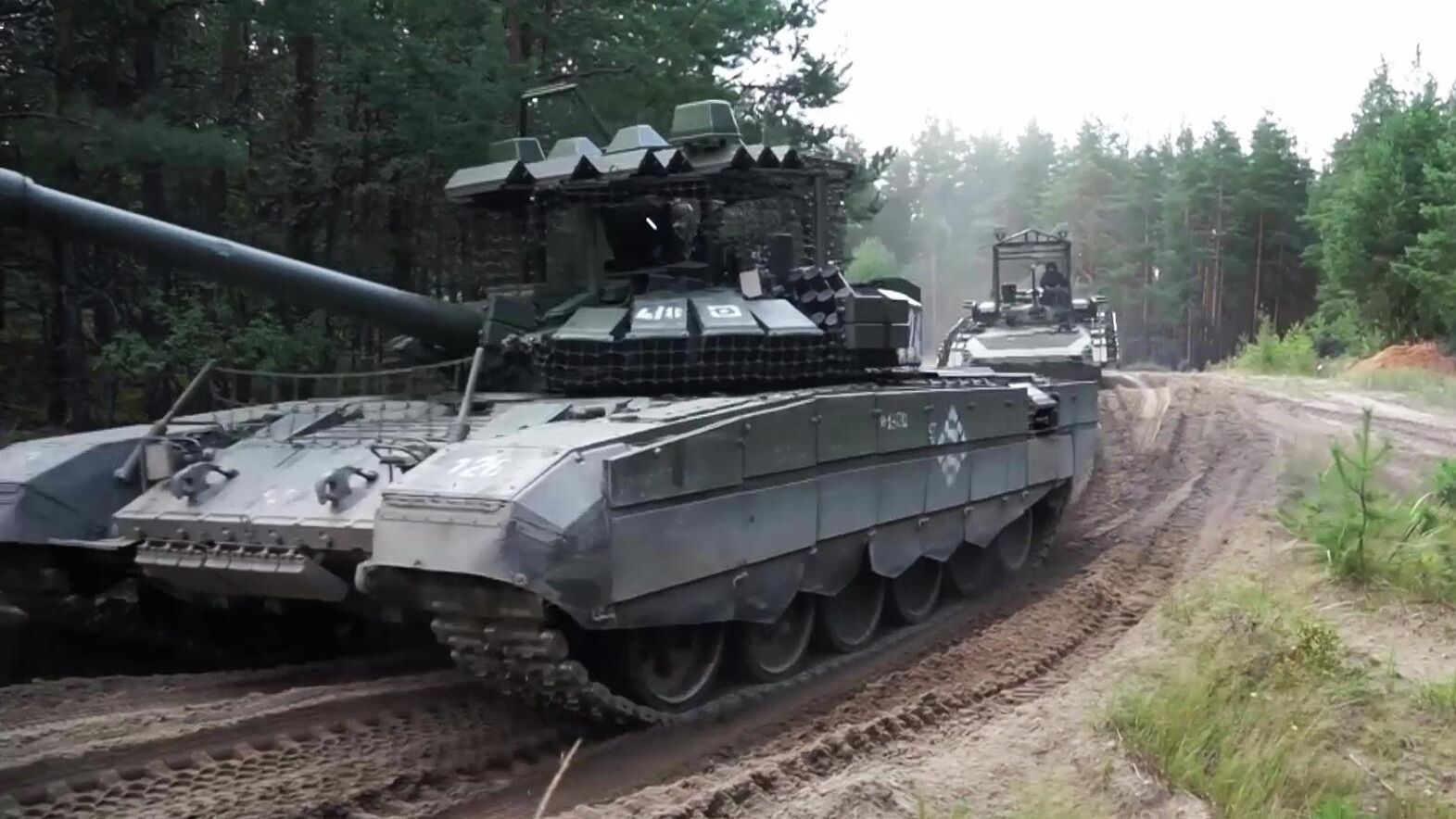 Военная техника во время совместных военных учений России и Белоруссии Запад-2025 Военная техника во время совместных военных учений России и Белоруссии Запад-2025 - РИА Новости, 1920, 16.12.2025