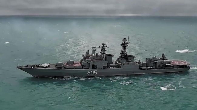 Большой противолодочный корабль проекта 1155 Адмирал Левченко Северного флота ВМФ России во время совместных военных учений России и Белоруссии Запад-2025