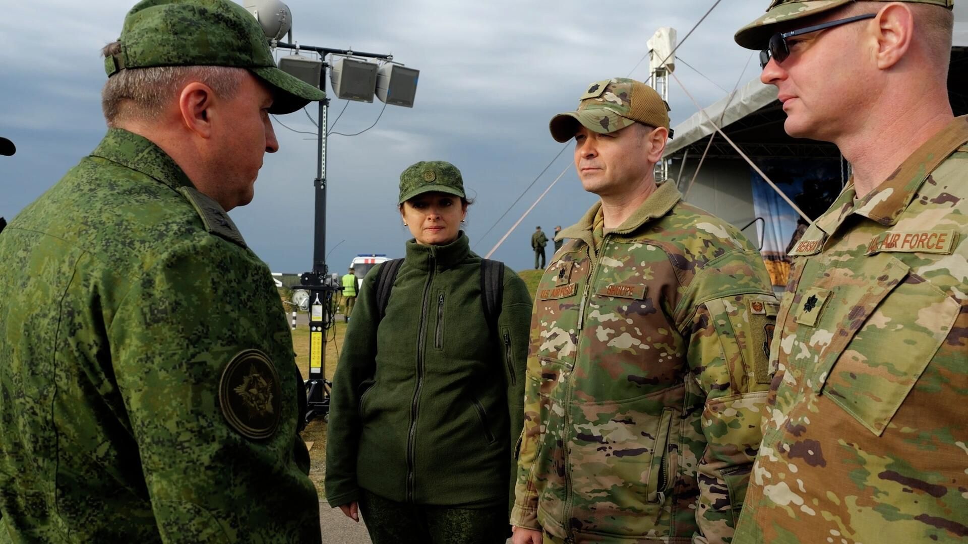 Американские военные, наблюдавшие за учениями Запад-2025 Американские военные, наблюдавшие за учениями Запад-2025 - РИА Новости, 1920, 15.09.2025