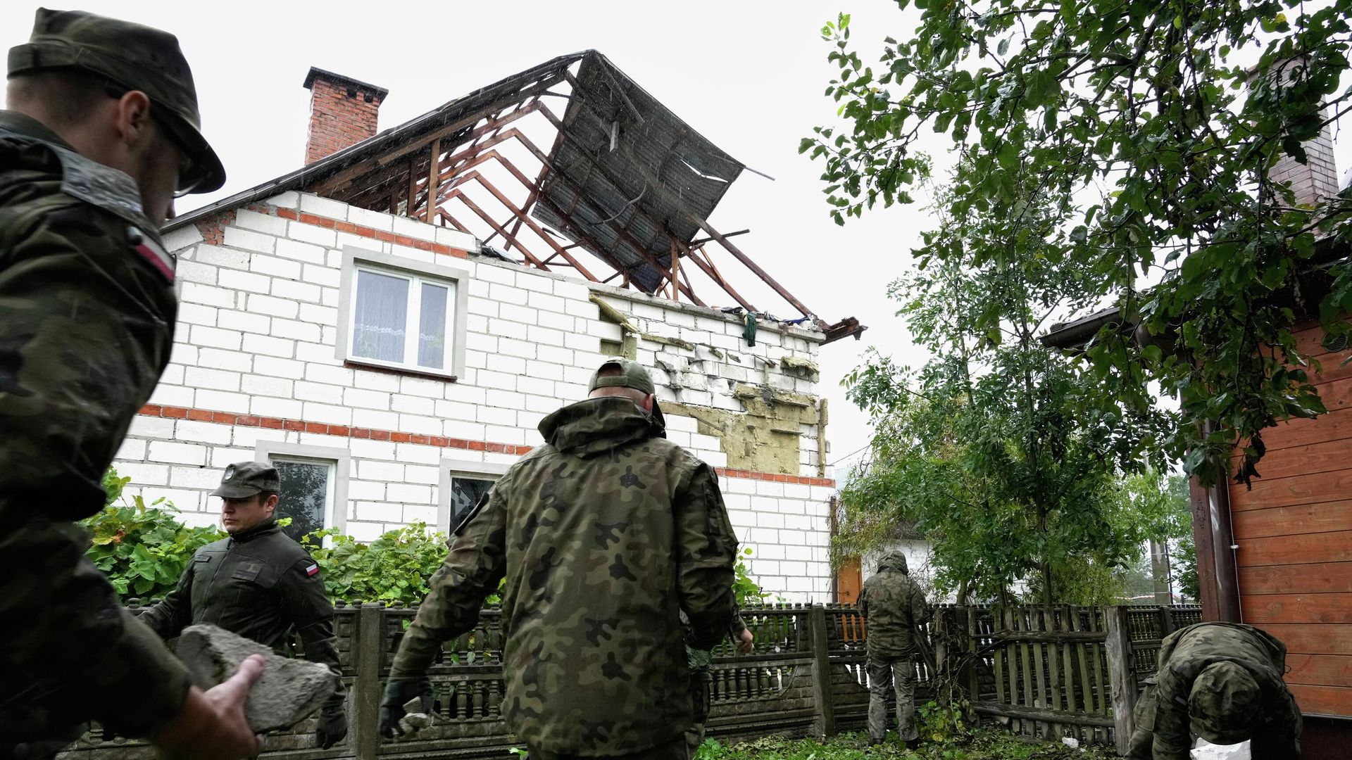 Разрушенный дом недалеко от Люблина в Польше Разрушенный дом недалеко от Люблина в Польше - РИА Новости, 1920, 16.09.2025