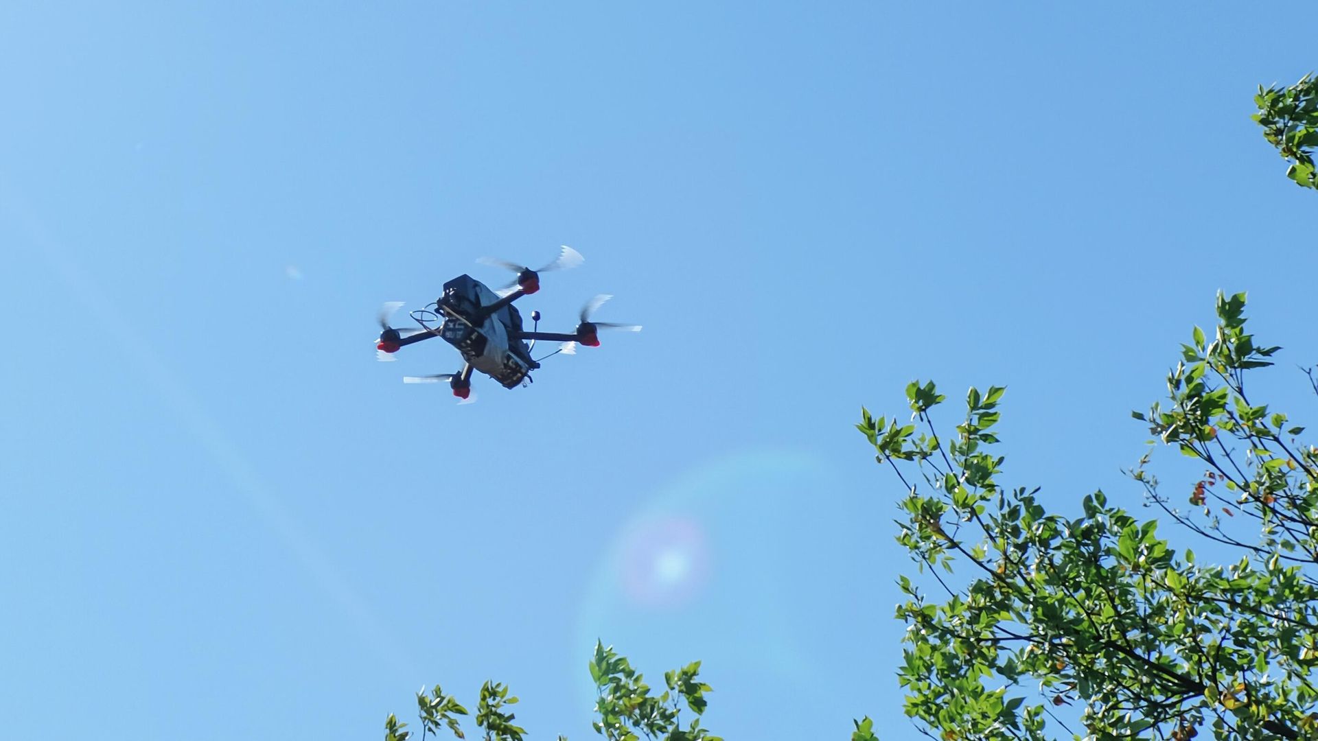 Боевая работа расчета FPV-дронов Боевая работа расчета FPV-дронов - РИА Новости, 1920, 02.10.2025