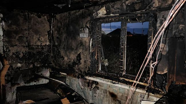 Последствия пожара в частном доме в городе Татарске Новосибирской области