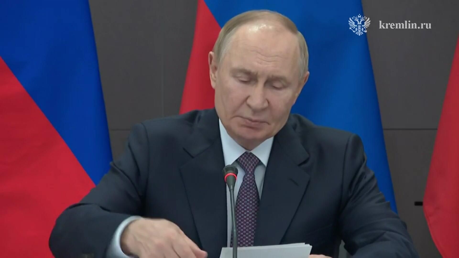Путин проводит заседание Военно-промышленной комиссии Путин проводит заседание Военно-промышленной комиссии - РИА Новости, 1920, 19.09.2025