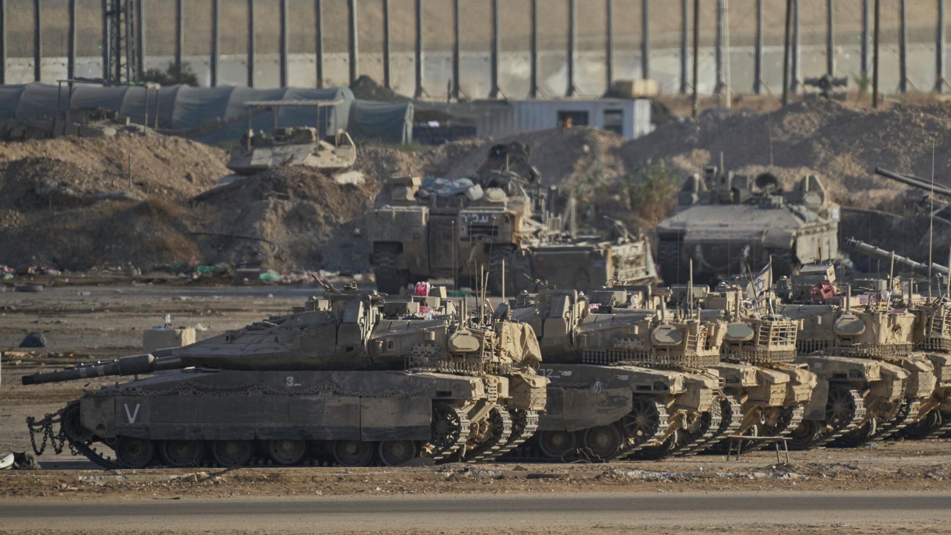 Израильские танки недалеко от границы с сектором Газа Израильские танки недалеко от границы с сектором Газа - РИА Новости, 1920, 29.09.2025