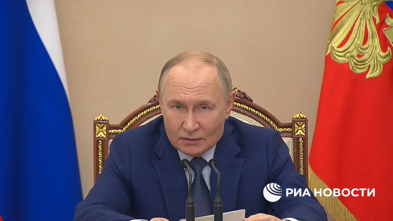 Путин о готовности России соблюдать ДСНВ в течение года после истечения - РИА Новости, 1920, 22.09.2025