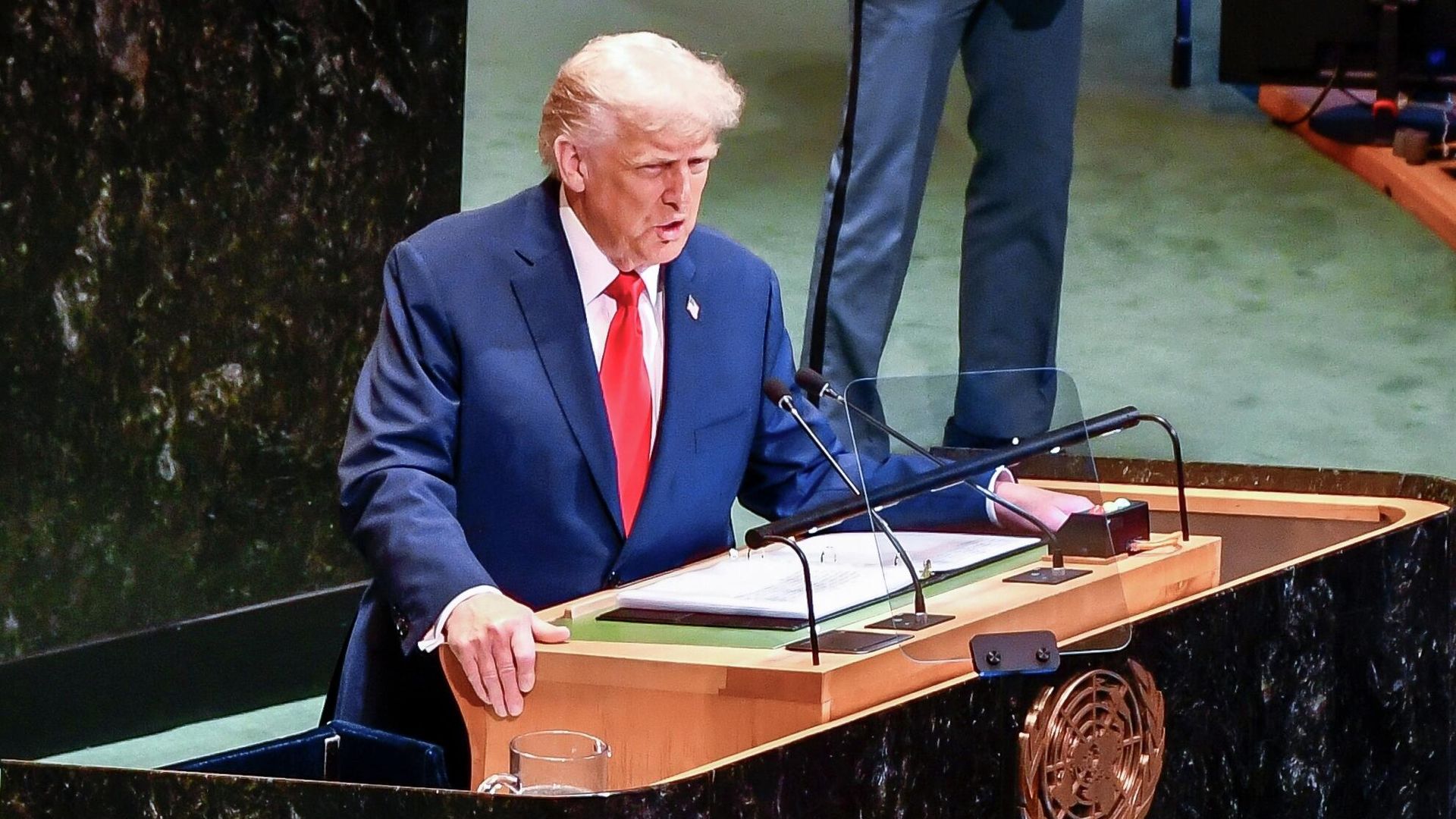 Президент США Дональд Трамп выступает на 80-й сессии Генассамблеи ООН в Нью-Йорке Президент США Дональд Трамп выступает на 80-й сессии Генассамблеи ООН в Нью-Йорке - РИА Новости, 1920, 24.09.2025