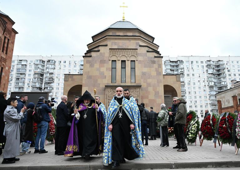 Армянская церковь Святого креста в Москве, где проходит церемония прощания с режиссером и телеведущим Тиграном Кеосаяном Армянская церковь Святого креста в Москве, где проходит церемония прощания с режиссером и телеведущим Тиграном Кеосаяном