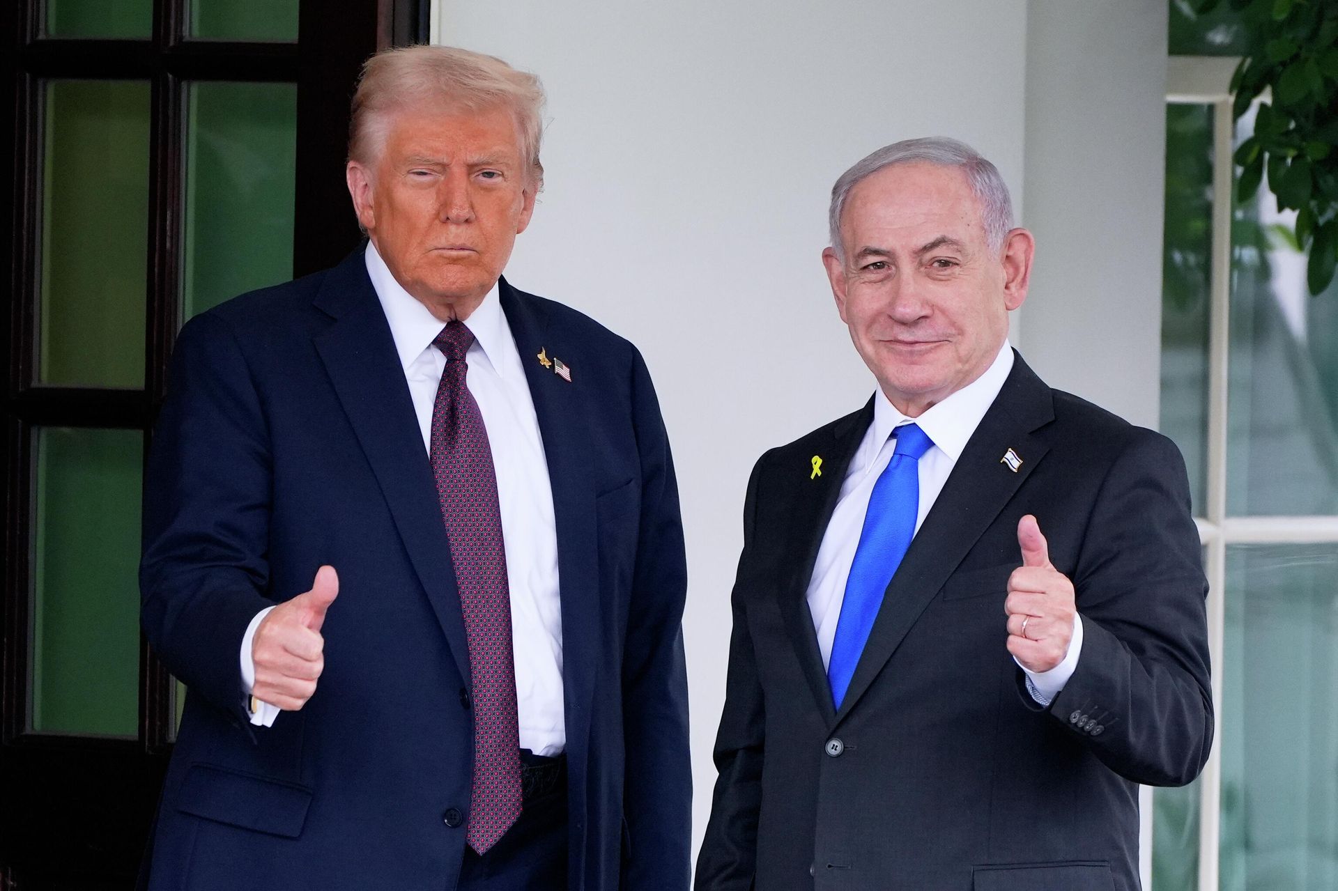 Дональд Трамп и Биньямин Нетаньяху во время встречи Дональд Трамп и Биньямин Нетаньяху во время встречи - РИА Новости, 1920, 06.03.2026