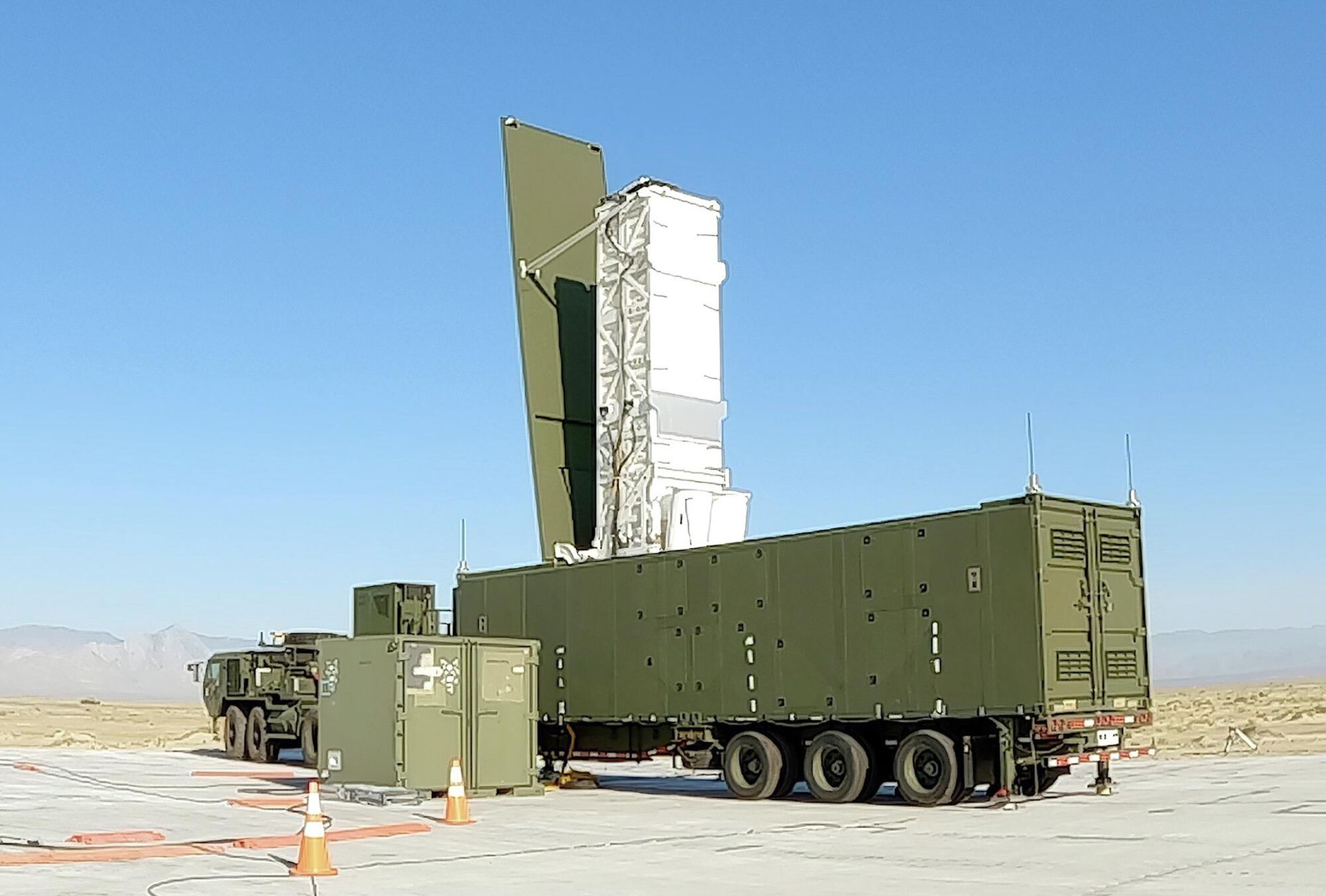 Транспортно-пусковая установка MRC Typhon для ракет Standard SM-6 и Tomahawk Транспортно-пусковая установка MRC Typhon для ракет Standard SM-6 и Tomahawk - РИА Новости, 1920, 22.12.2025