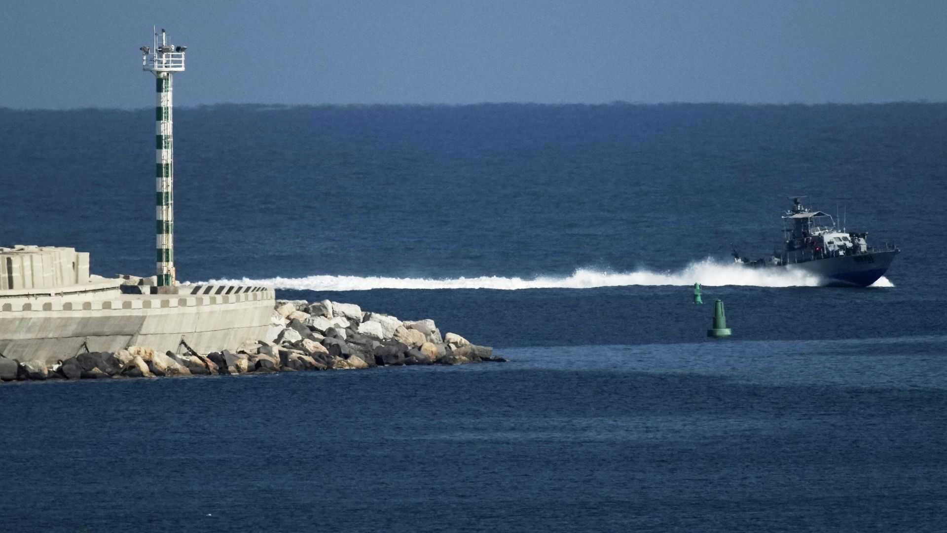 Корабль ВМС Израиля движется в Средиземном море к порту Ашдод Корабль ВМС Израиля движется в Средиземном море к порту Ашдод - РИА Новости, 1920, 30.04.2026