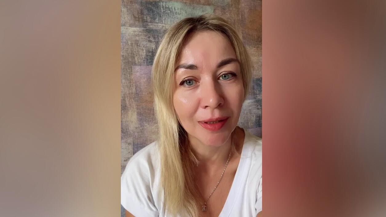 Кадр видео, в котором Ирина Усольцева рассказала, что ее пятилетняя дочка решила пойти в поход с родителями Кадр видео, в котором Ирина Усольцева рассказала, что ее пятилетняя дочка решила пойти в поход с родителями - РИА Новости, 1920, 02.02.2026