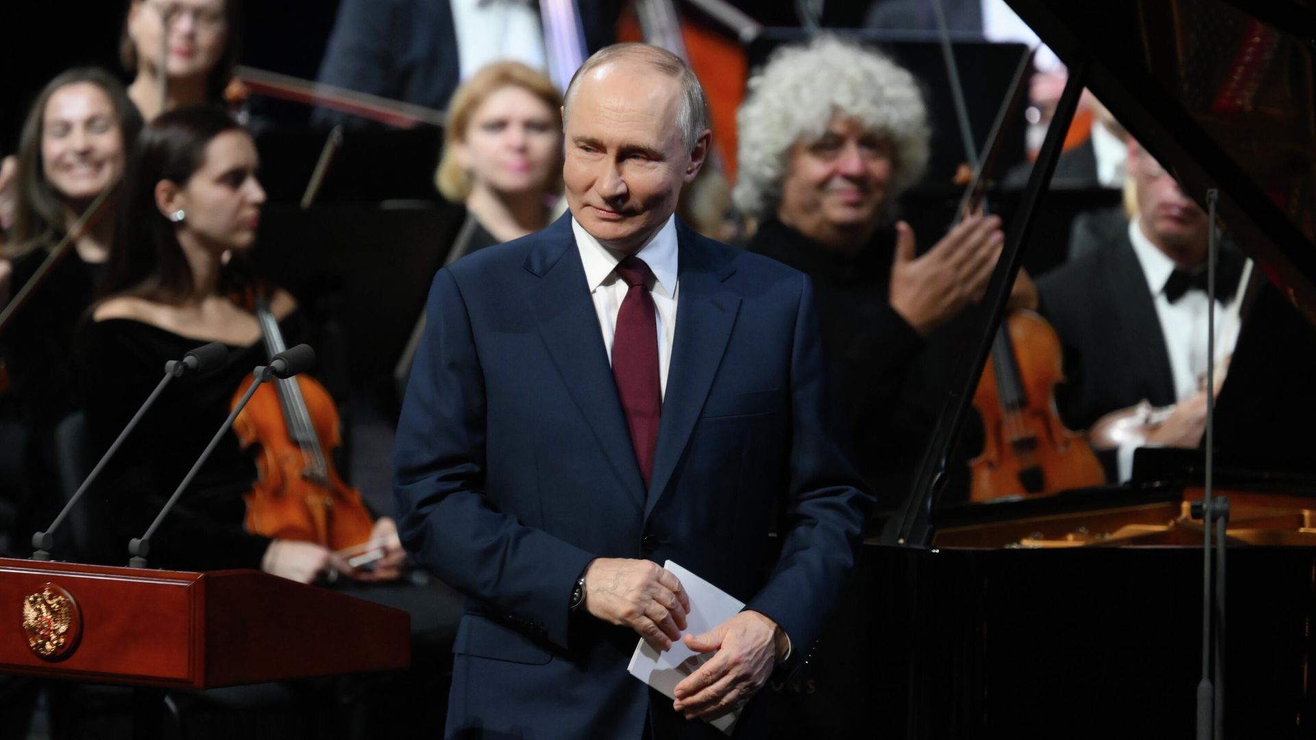 Путин в новом концертном центре Сириус - РИА Новости, 1920, 03.10.2025