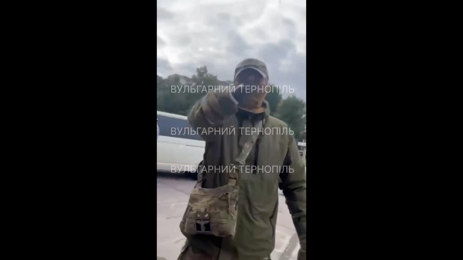 Нападение на женщин ТЦК совместно с полицией Нападение на женщин ТЦК совместно с полицией - РИА Новости, 1920, 04.10.2025
