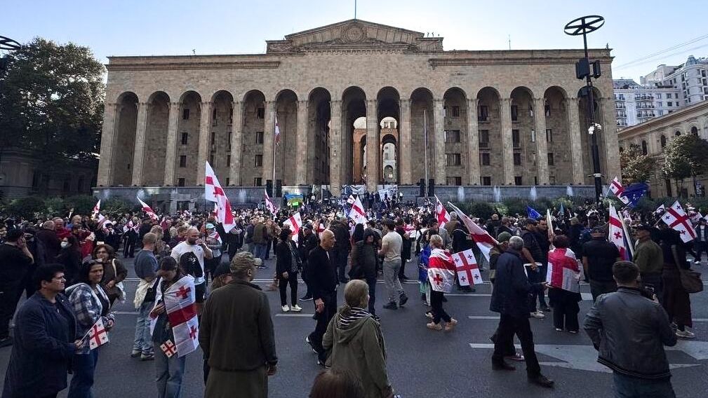 Митинг оппозиции в Тбилиси - РИА Новости, 1920, 04.10.2025