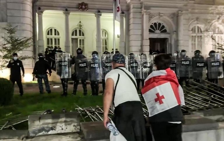 Митинг оппозиции в Тбилиси