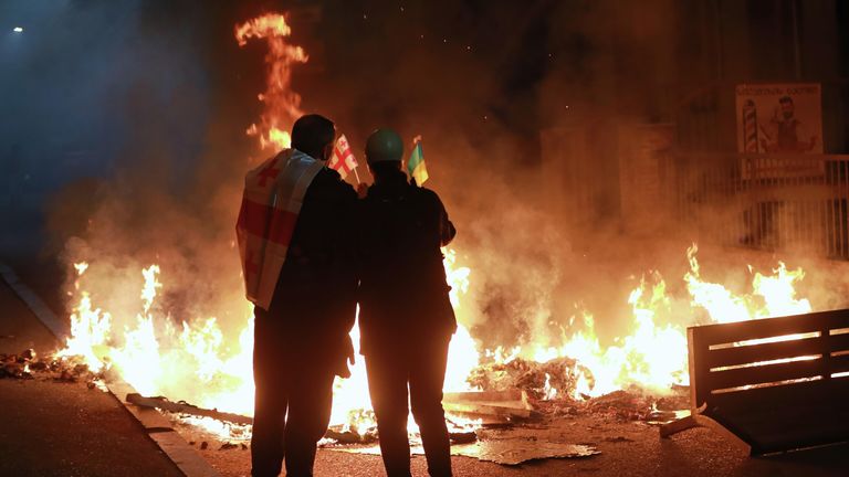 Беспорядки после митинга оппозиции в Тбилиси