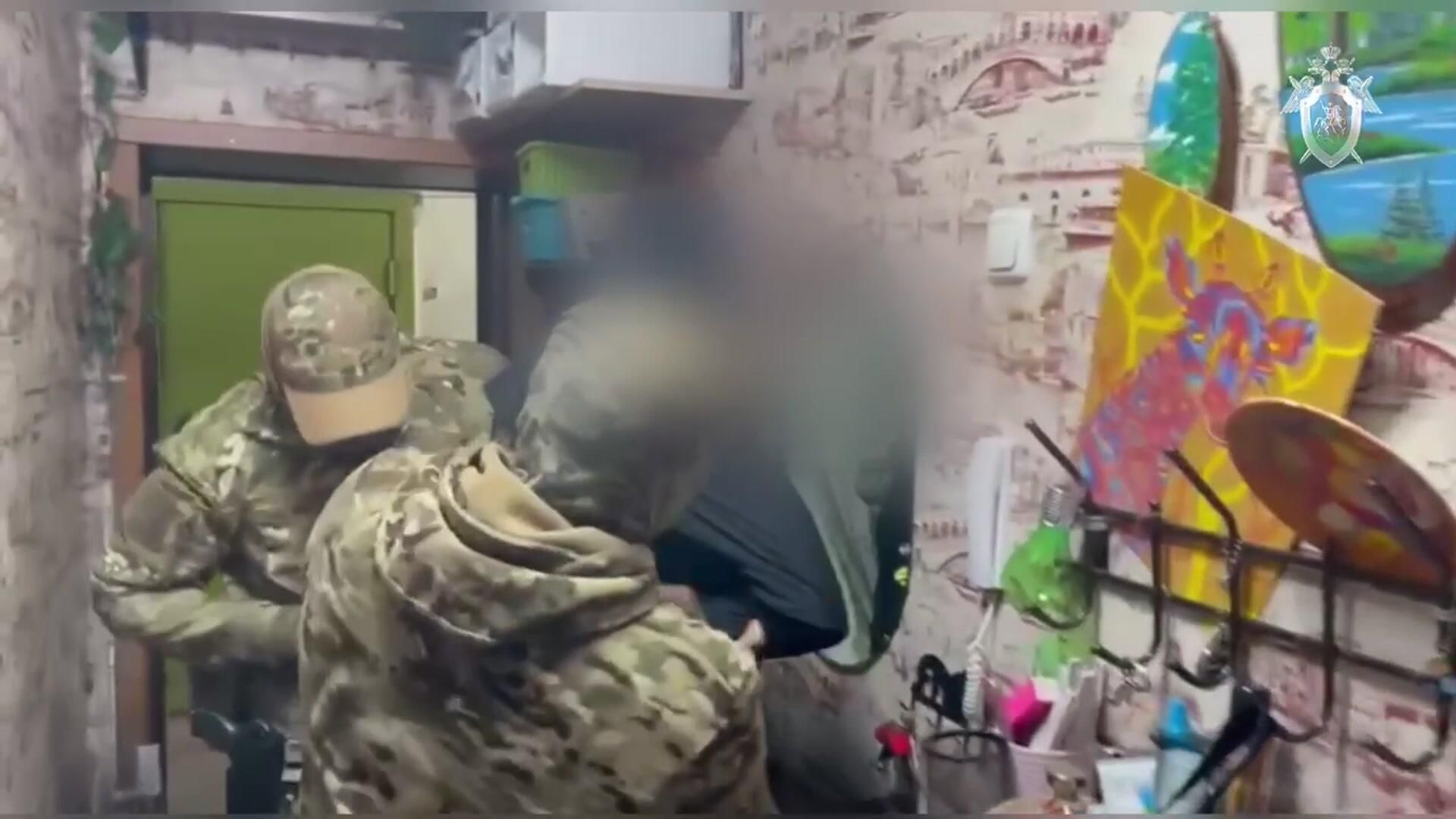 Задержание 17-летнего подростка из Красноярска, который вступил в Азов* Задержание 17-летнего подростка из Красноярска, который вступил в Азов* - РИА Новости, 1920, 08.10.2025
