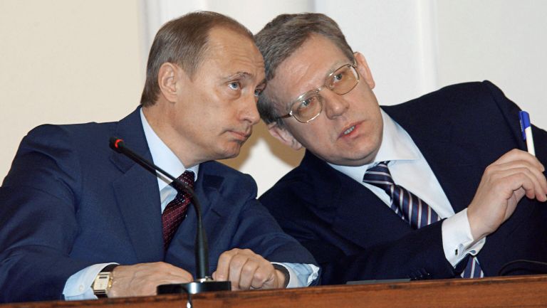 Президент РФ Владимир Путин и министр финансов РФ Алексей Кудрин на совместном заседании коллегий Минфина и Минэкономразвития РФ Президент РФ Владимир Путин и министр финансов РФ Алексей Кудрин на совместном заседании коллегий Минфина и Минэкономразвития РФ