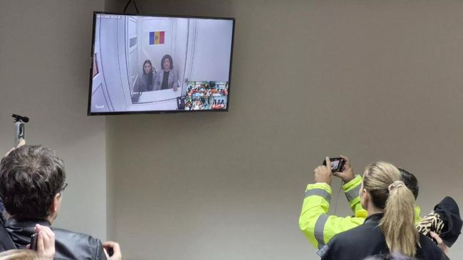Подключение по видеосвязи Евгении Гуцул и Светланы Попан в зале суда