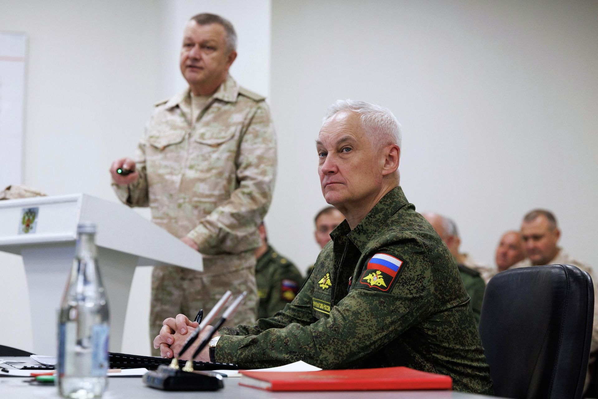 Министр обороны РФ Андрей Белоусов во время посещения российского отдельного оптико-электронного узла в Таджикистане - РИА Новости, 1920, 31.10.2025