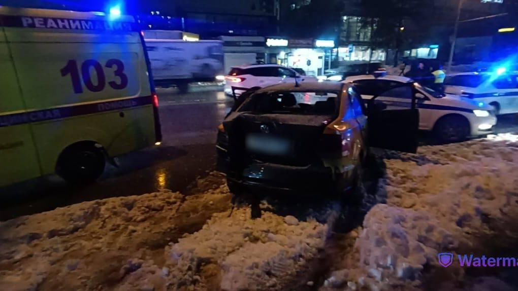 На месте ДТП в Новосибирске. 9 октября 2025 На месте ДТП в Новосибирске. 9 октября 2025 - РИА Новости, 1920, 10.10.2025