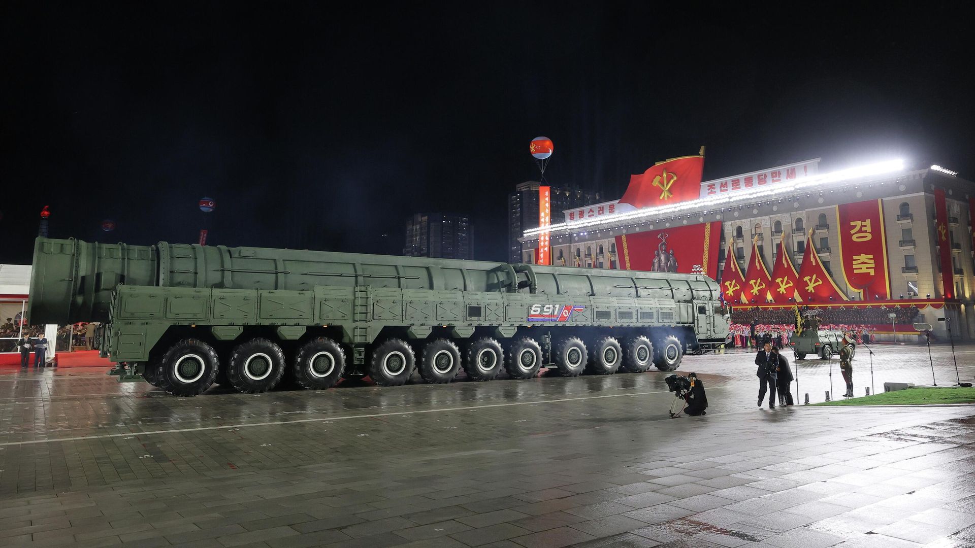 Новая северокорейская межконтинентальная ракета Хвасон-20 Новая северокорейская межконтинентальная ракета Хвасон-20 - РИА Новости, 1920, 11.10.2025