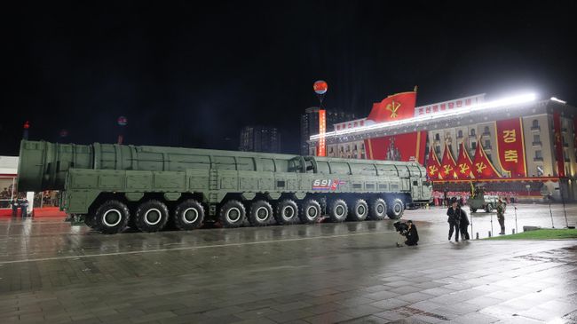 Новая северокорейская межконтинентальная ракета Хвасон-20