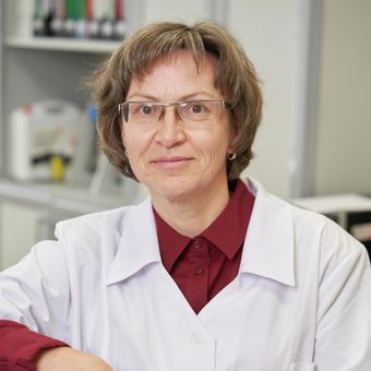Петрова Юлия Юрьевна, директор Института естественных и технических наук СурГУ