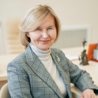 Коваленко Людмила Васильевна, директор Медицинского института СурГУ
