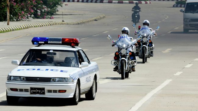 Автомобиль полиции в Мьянме