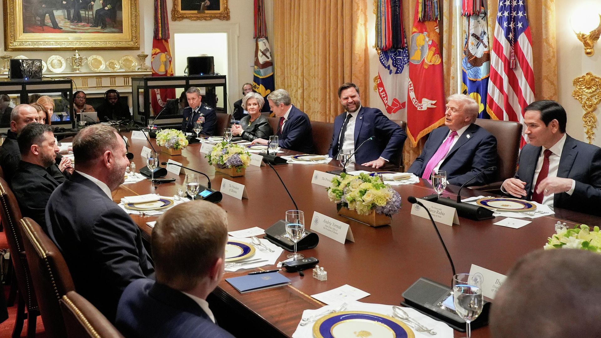 Встреча Дональда Трампа и Владимира Зеленского в Вашингтоне - РИА Новости, 1920, 20.10.2025