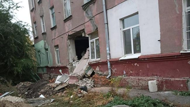 Последствия обрушения дома в Саратове. 18 октября 2025