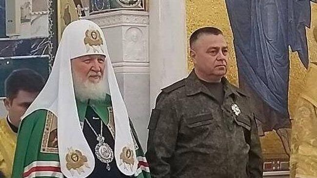 Патриарх Московский и всея Руси Кирилл наградил генерал-полковника, командующего войсками Южного военного округа (ЮВО) Александра Санчика орденом святого благоверного великого князя Димитрия Донского III степени