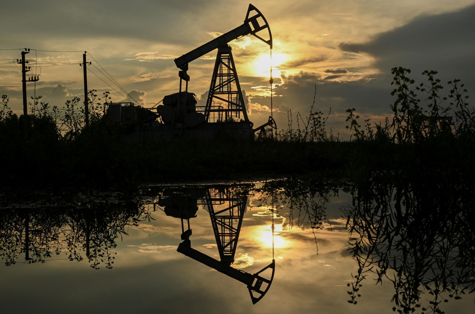Нефтяная качалка  - РИА Новости, 1920, 09.07.2026