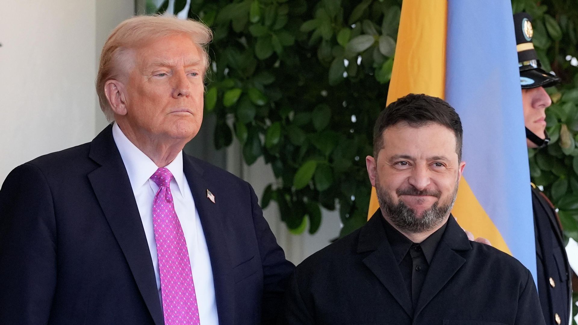 Президент США Дональд Трамп и Владимир Зеленский - РИА Новости, 1920, 26.12.2025