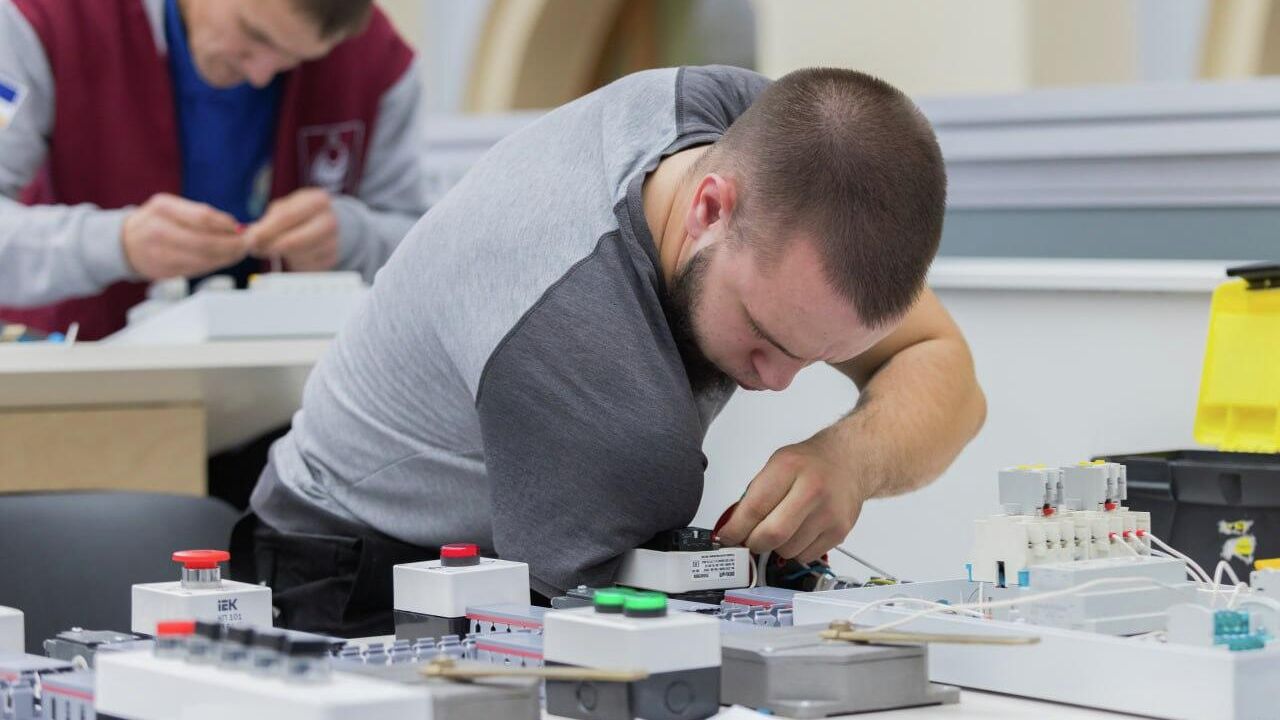 Национальный чемпионат по ппрофмастерству Абилимпикс Национальный чемпионат по ппрофмастерству Абилимпикс - РИА Новости, 1920, 28.10.2026