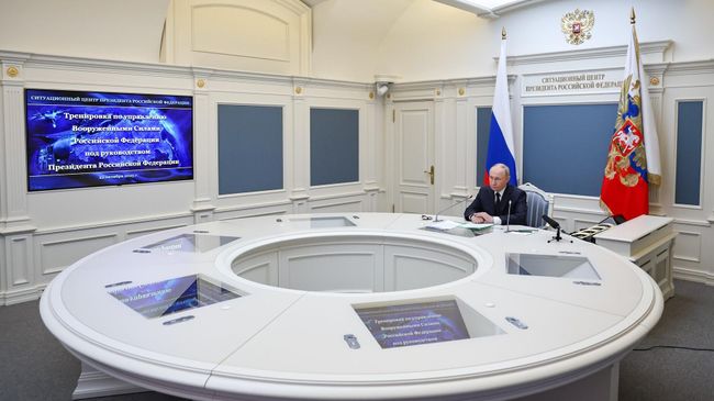 Путин на совещании с Генеральным штабом Вооруженных сил России